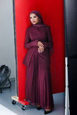 Load image into Gallery viewer, Burgundy Pleated Chiffon Skirt
